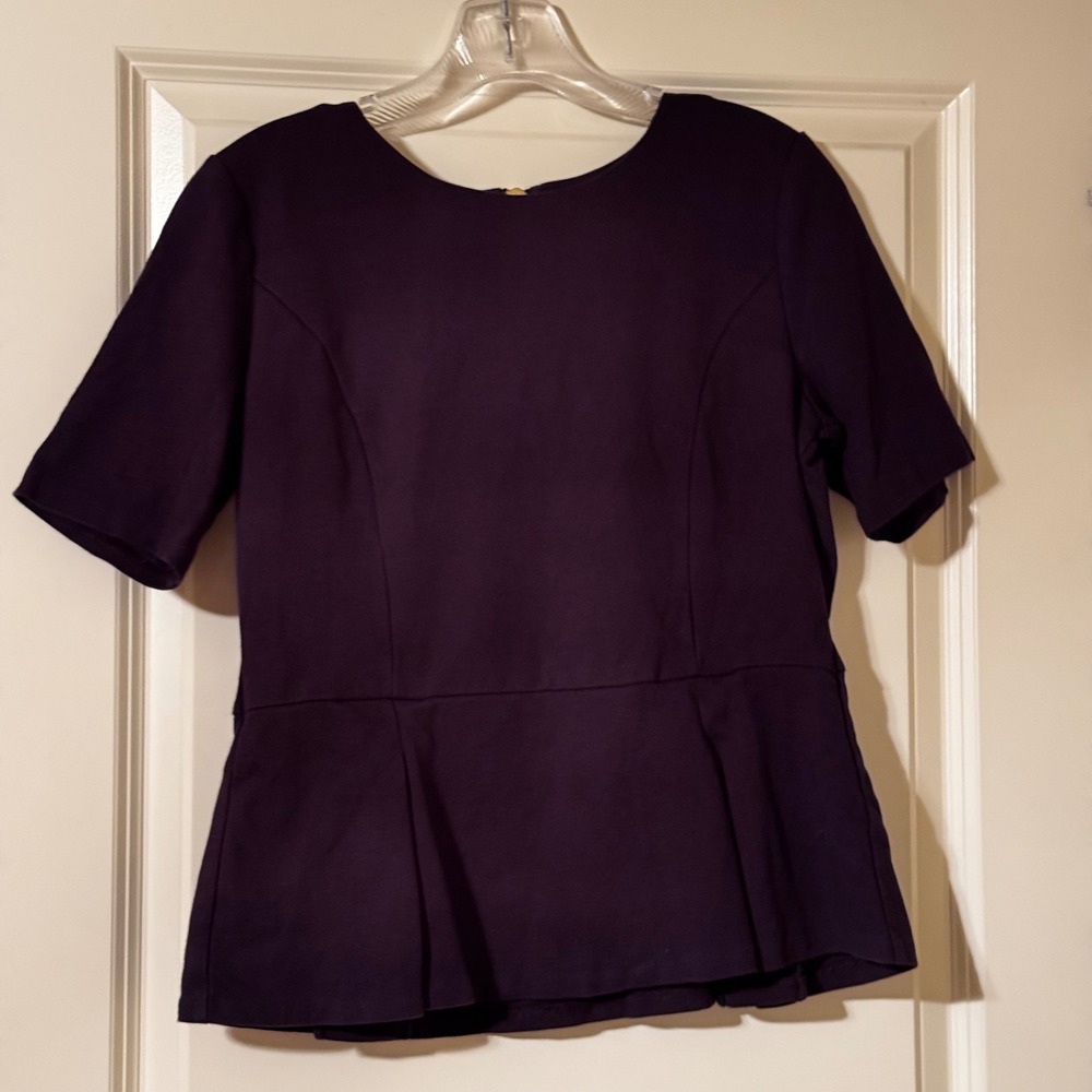 Talbots Petites Purple Peplum Top Short Sleeve Knit Gold Back Zip MP - Picture 2 of 7